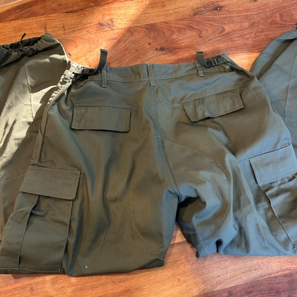 Local European Cargo Pant Olive - Picture 5 of 5